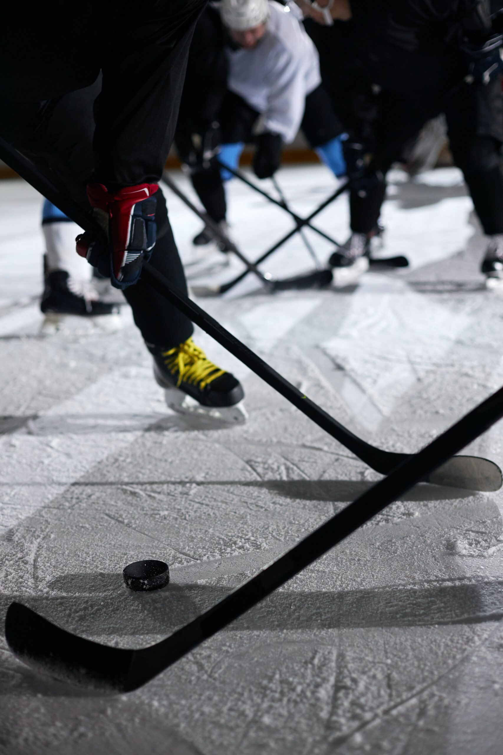 Bild för artikel Re-Stick : Cirkulära möjligheter för hockey- och innebandyklubbor